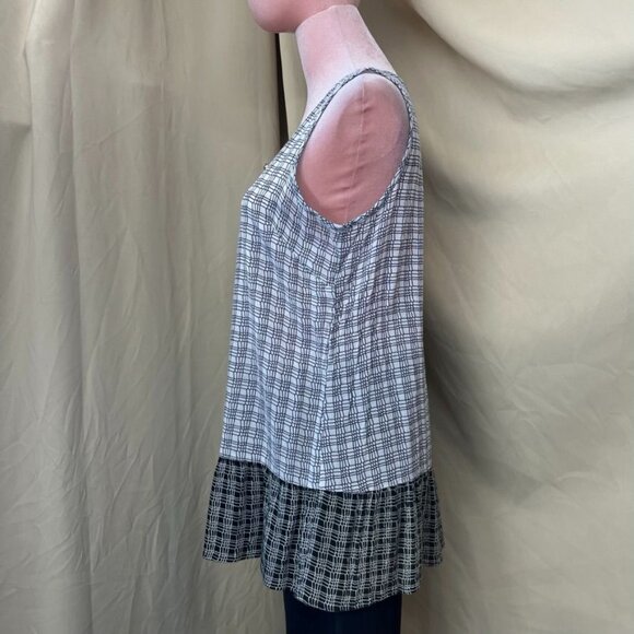 Antilia Femme  Black and White  Grid Pattern  with Bell Accent  Tank  Blouse  Si - Picture 4 of 11